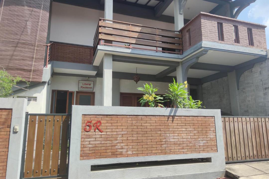 Photo of Buildings in Tembalang