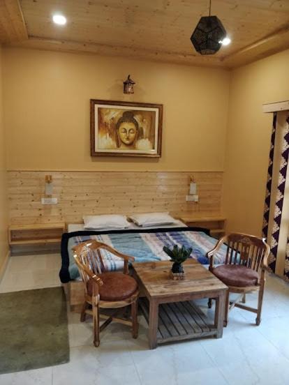 Photo of Livingroom in Bhowali