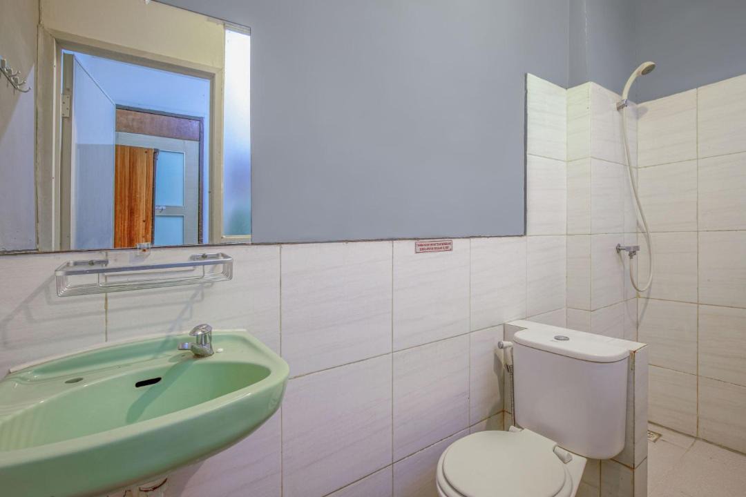 Photo of Bathroom in Chinatown