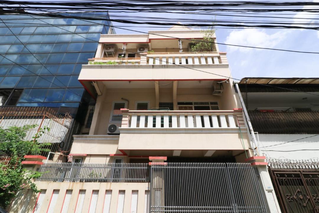 Photo of Buildings in Gambir