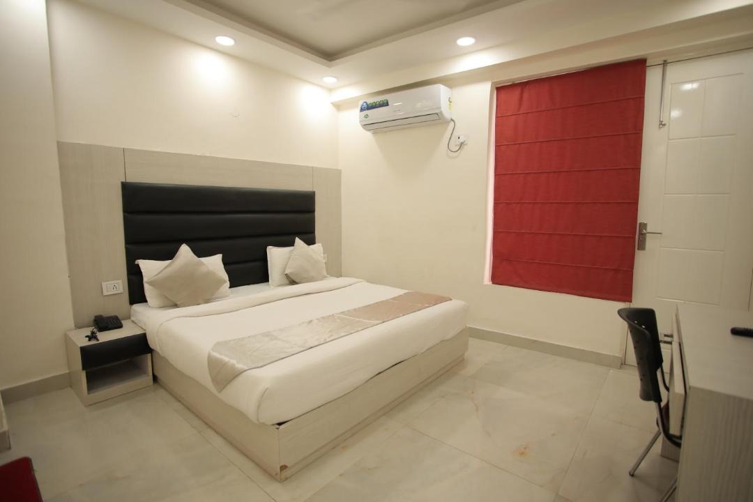 Photo of Bedroom in Sushant Lok
