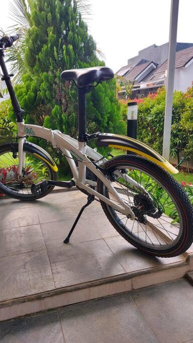 Photo of Patio Balcony in Bogor Selatan