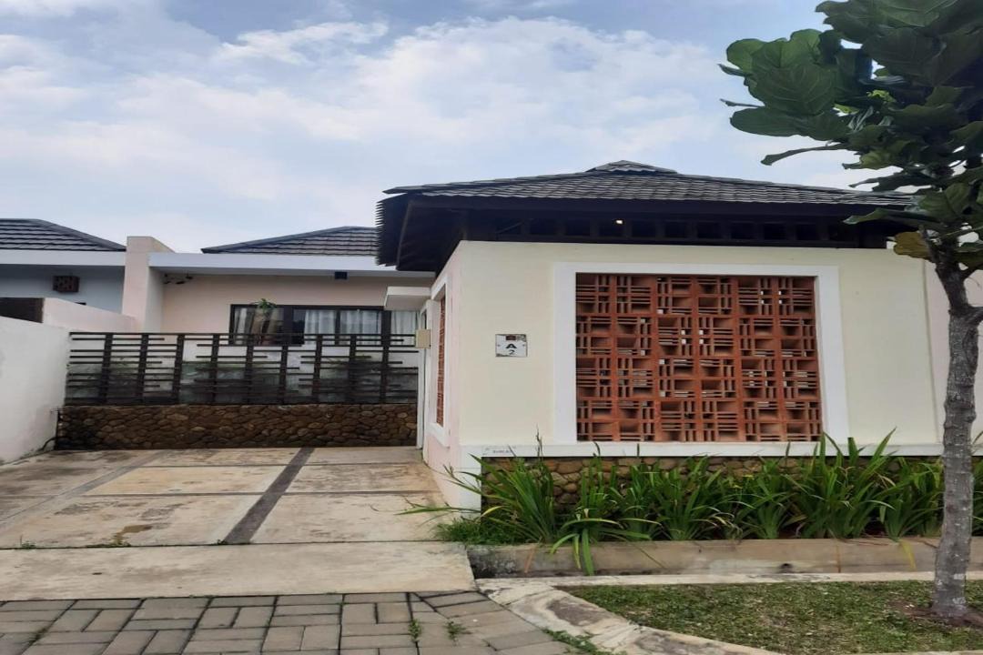 Photo of Buildings in Bandulu