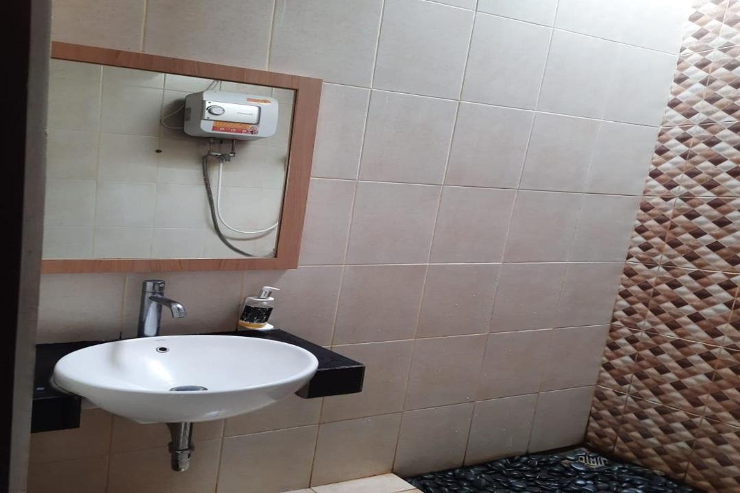 Photo of Bathroom in Bandulu