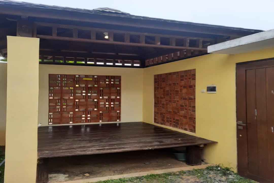 Photo of Buildings in Bandulu