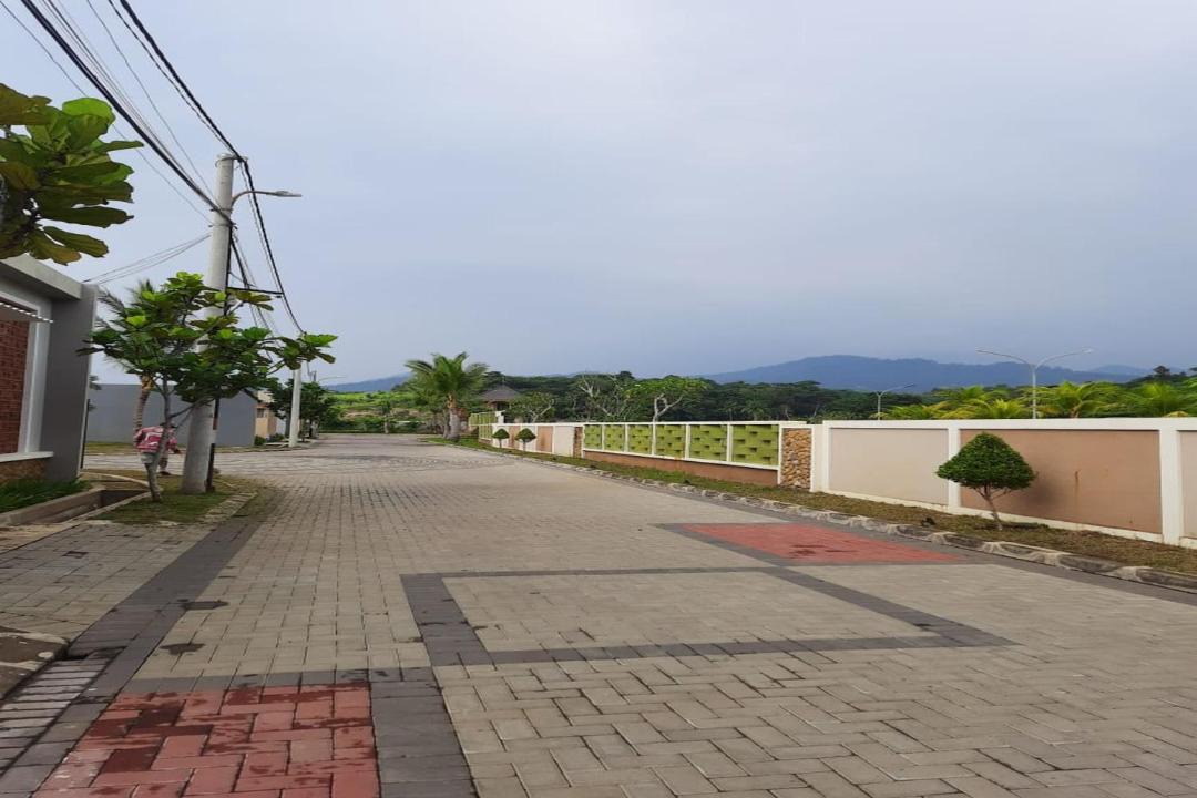 Photo of Others in Bandulu