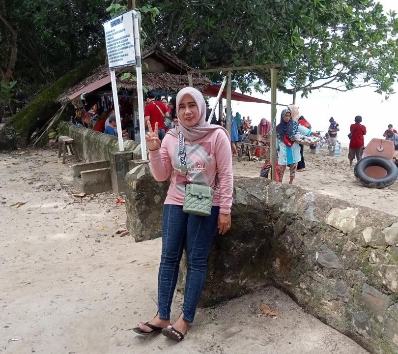 Photo of Human In Picture in Carita