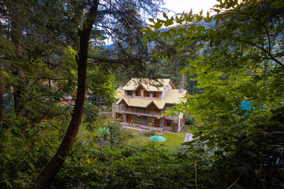 Photo of Others in Old Manali