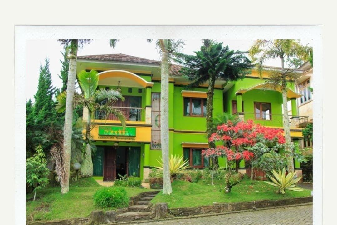 Photo of Buildings in Hargomulyo