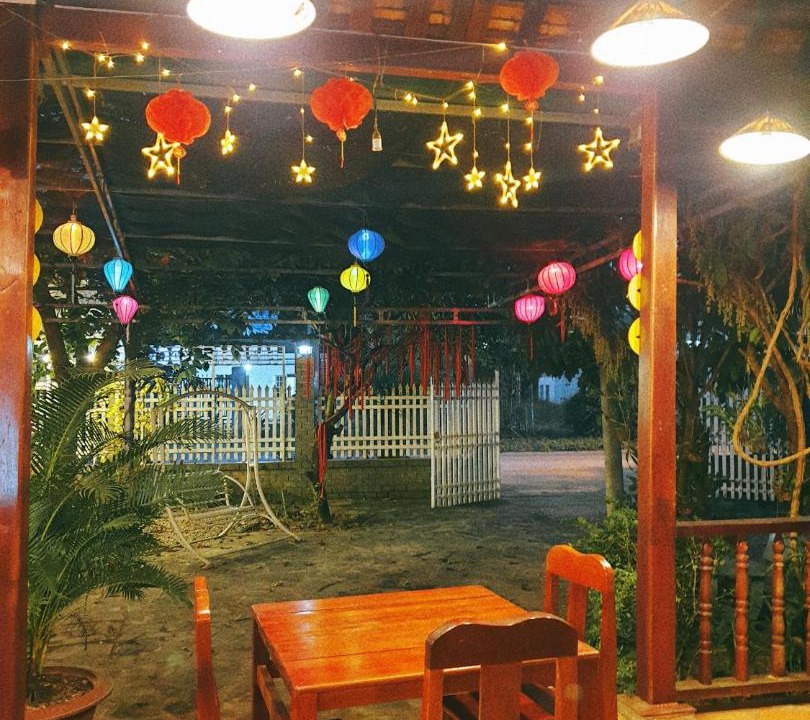 Photo of Others in Quan Tom