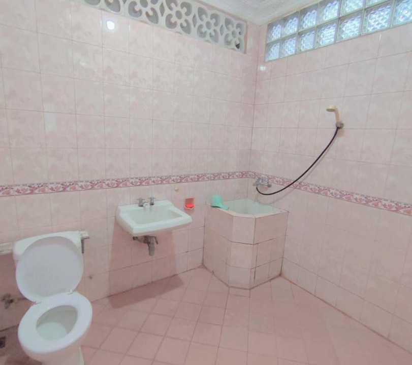 Photo of Bathroom in Cipanas