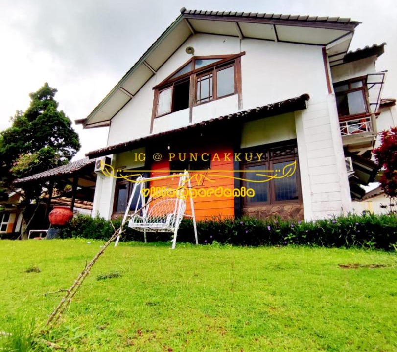 Photo of Buildings in Cipanas