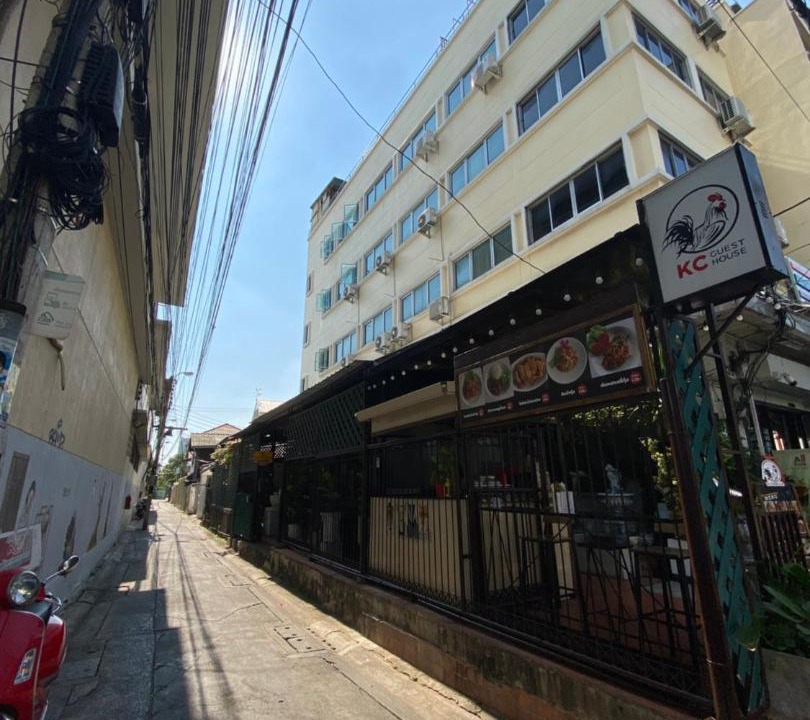 Photo of Buildings in Chana Songkhram