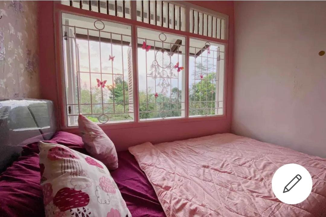 Photo of Bedroom in Cisarua