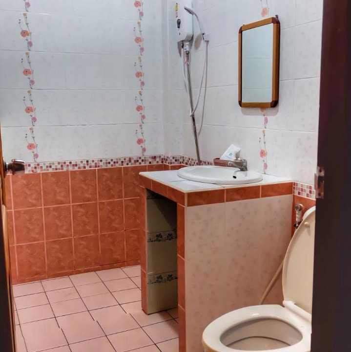 Photo of Bathroom in Bang Khonthi