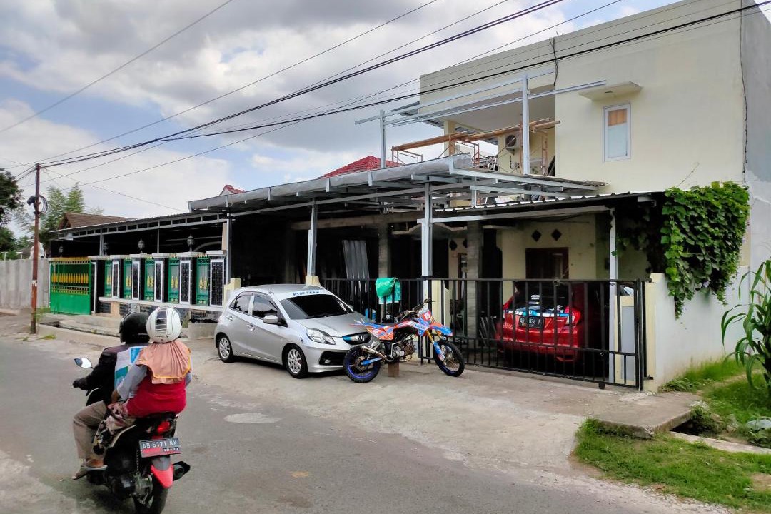 Photo of Buildings in Ngemplak