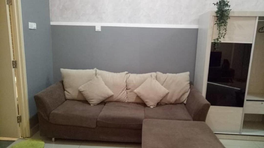Photo of Livingroom in Taman Mount Austin