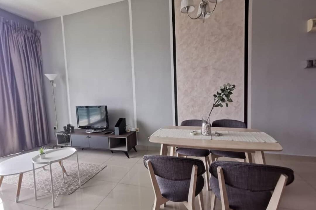 Photo of Livingroom in Taman Mount Austin