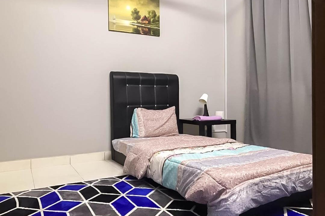 Photo of Bedroom in Kempas