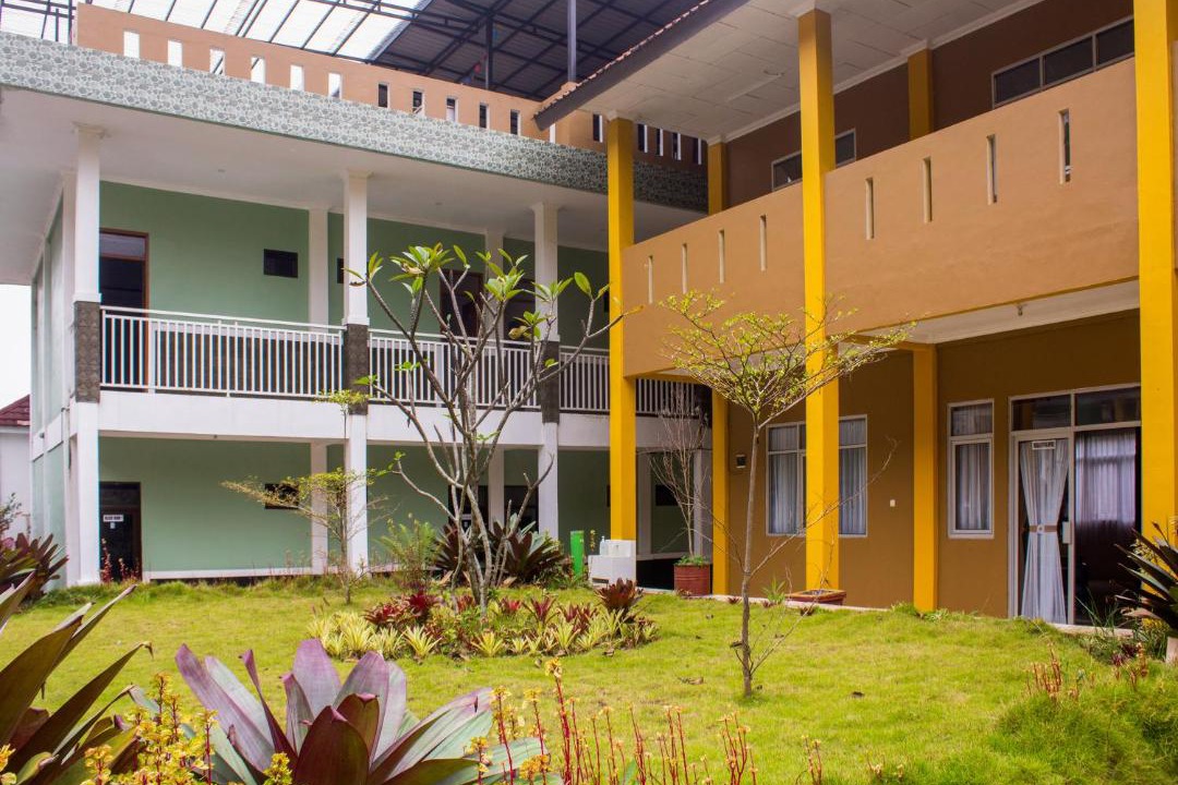 Photo of Buildings in Cimacan