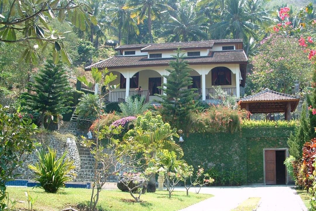 Photo of Buildings in Senggigi
