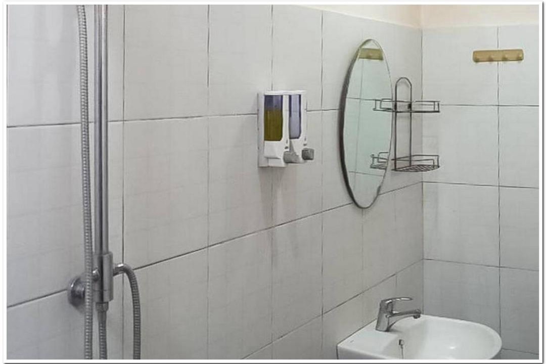 Photo of Bathroom in Kemanggisan