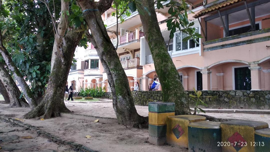 Photo of Buildings in Carita