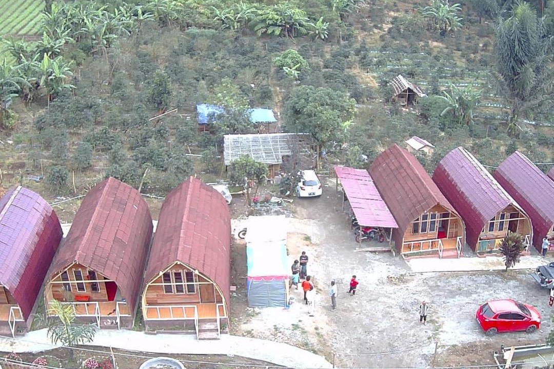 Photo of Buildings in Berastagi