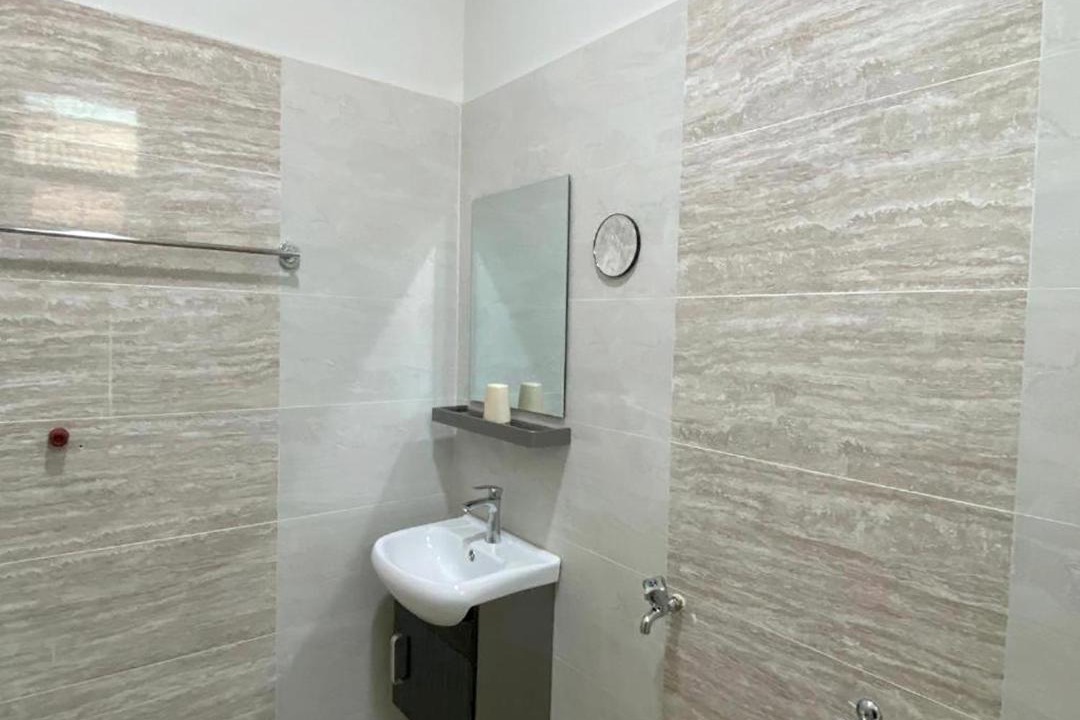 Photo of Bathroom in Marang