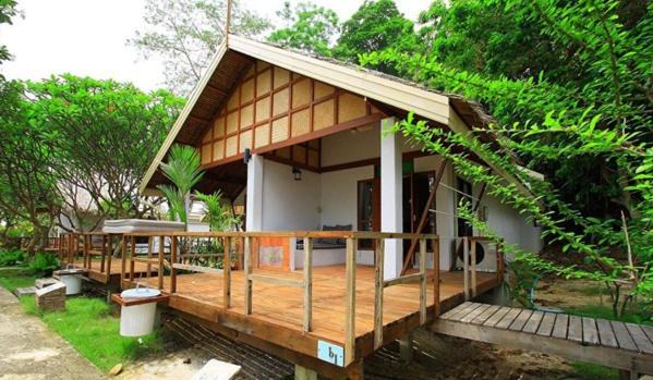 Photo of Others in Koh Mun Nork