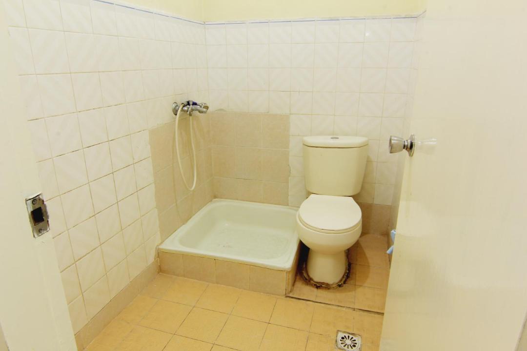 Photo of Bathroom in Pakem