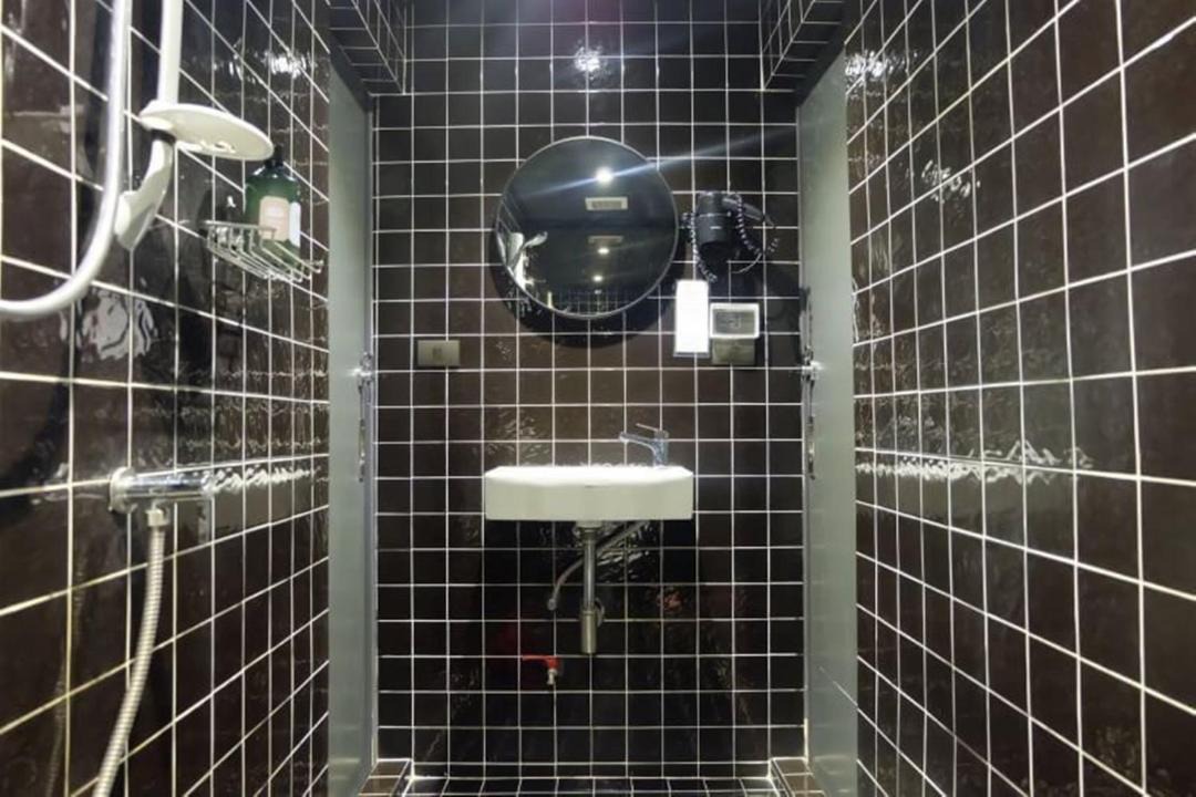 Photo of Bathroom in Talat Noi