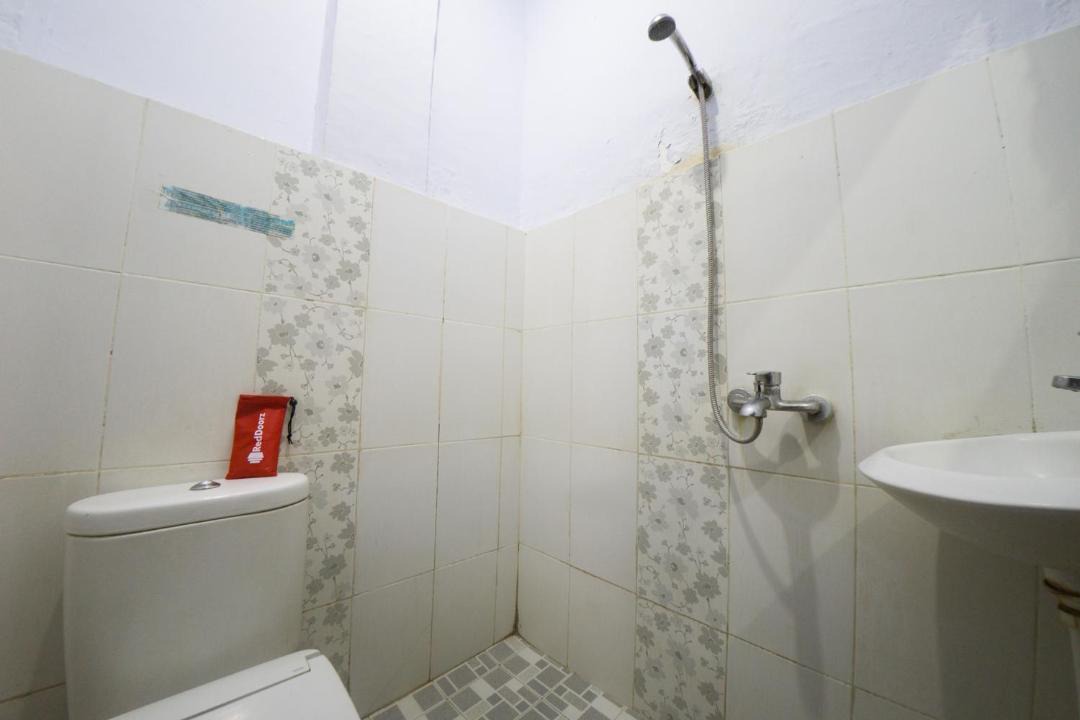 Photo of Bathroom in Limboto