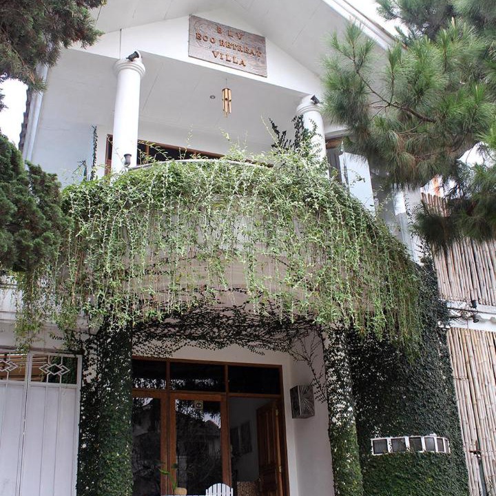 Photo of Buildings in Parongpong