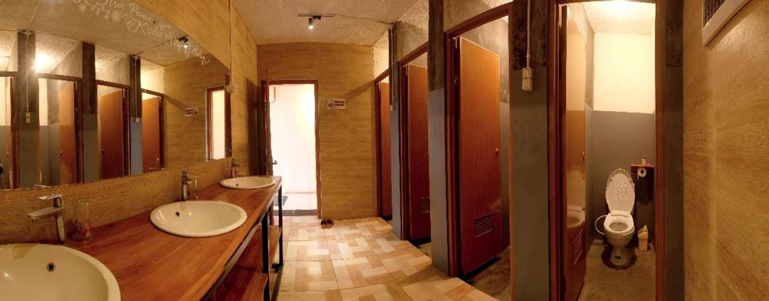 Photo of Bathroom in Dieng Kulon