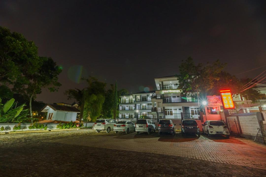 Photo of Buildings in Pasteur