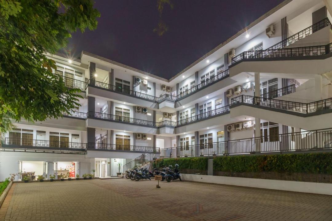 Photo of Buildings in Pasteur