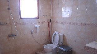 Photo of Bathroom in Tuk Tuk