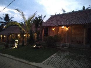 Photo of Others in East Selemadeg