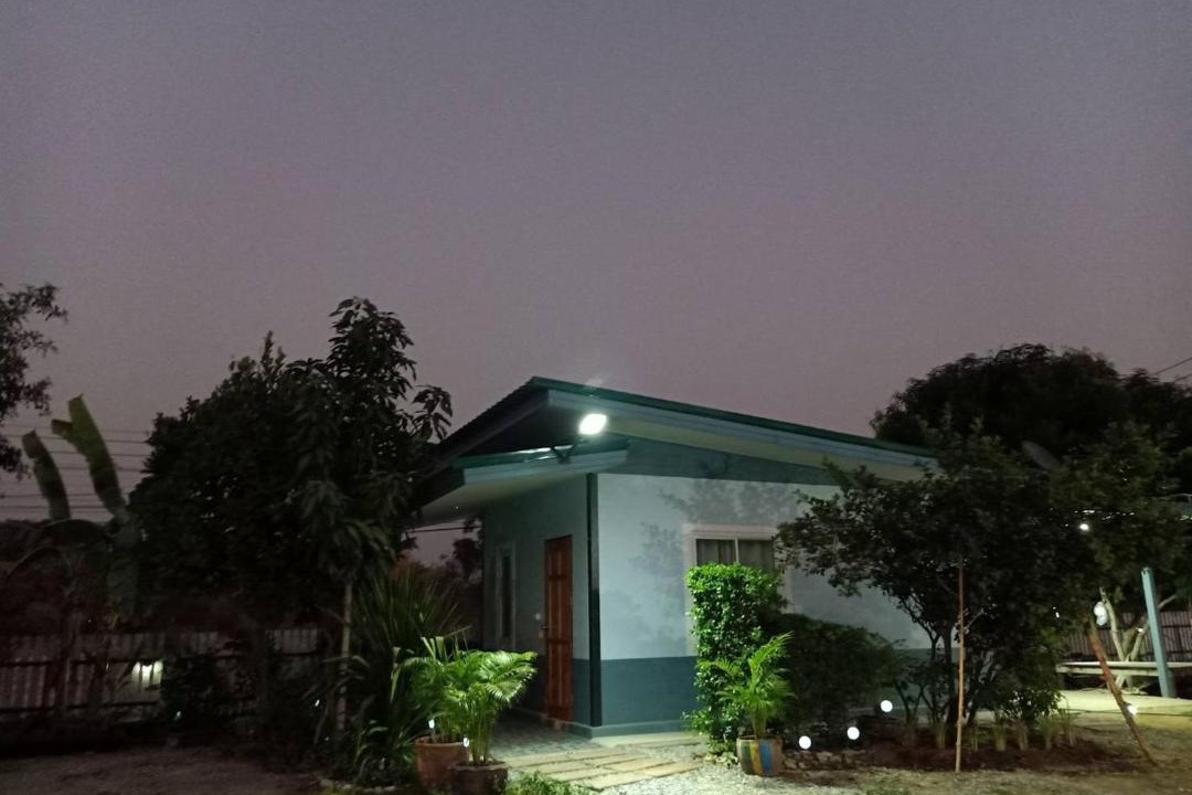 Photo of Buildings in Thap Than