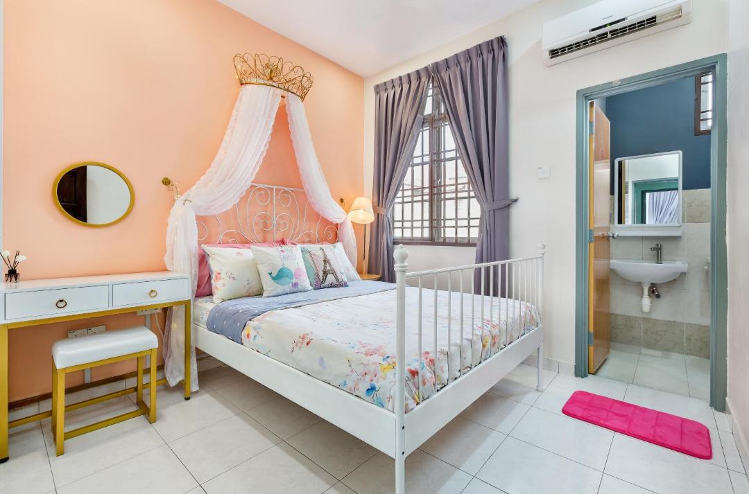 Photo of Bedroom in Bukit Indah