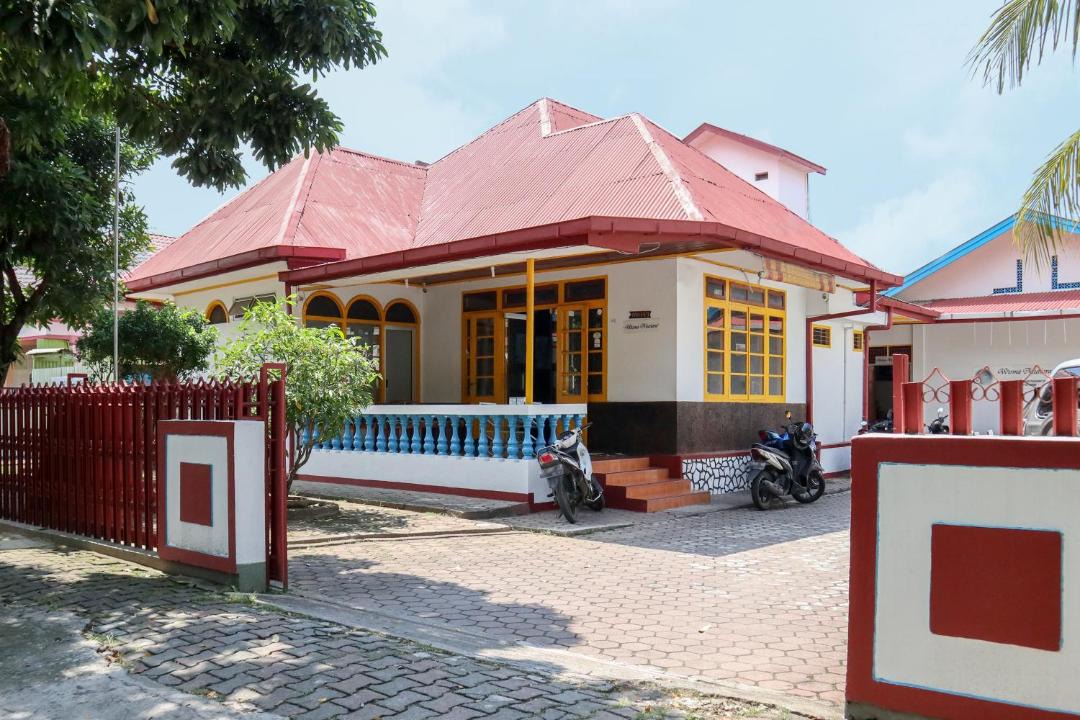 Photo of Buildings in Padang