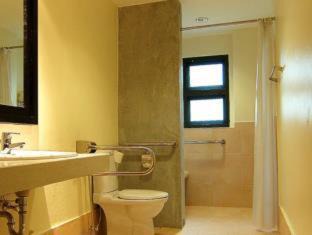 Photo of Bathroom in Khuekkhak
