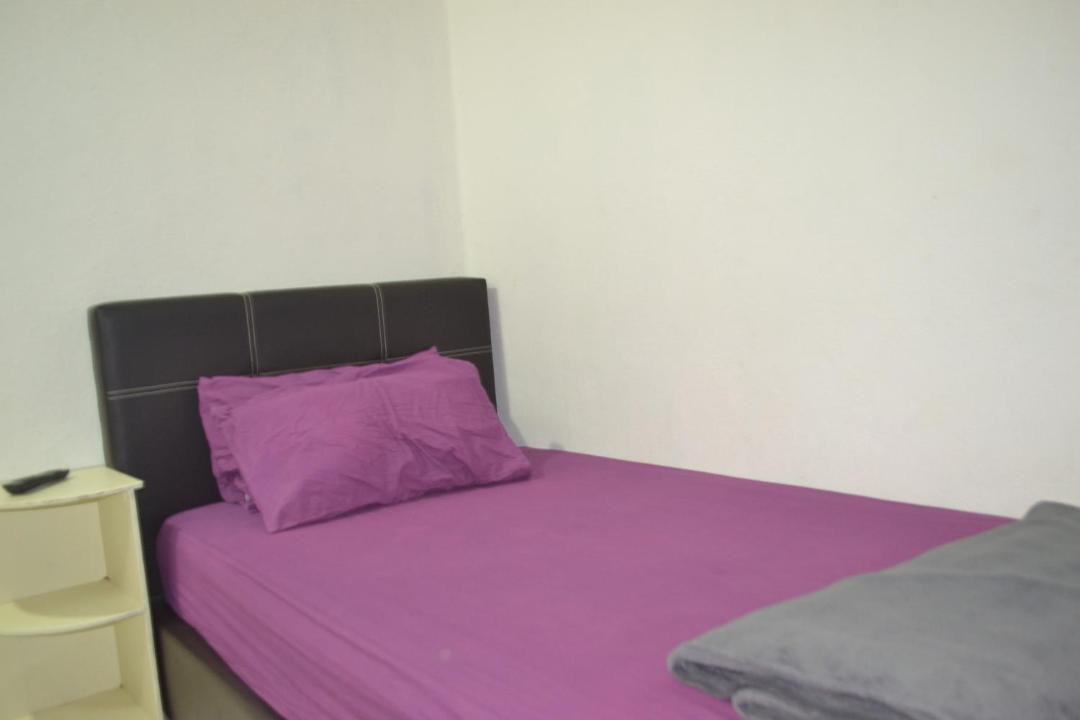 Photo of Bedroom in Kampung Batu Maung