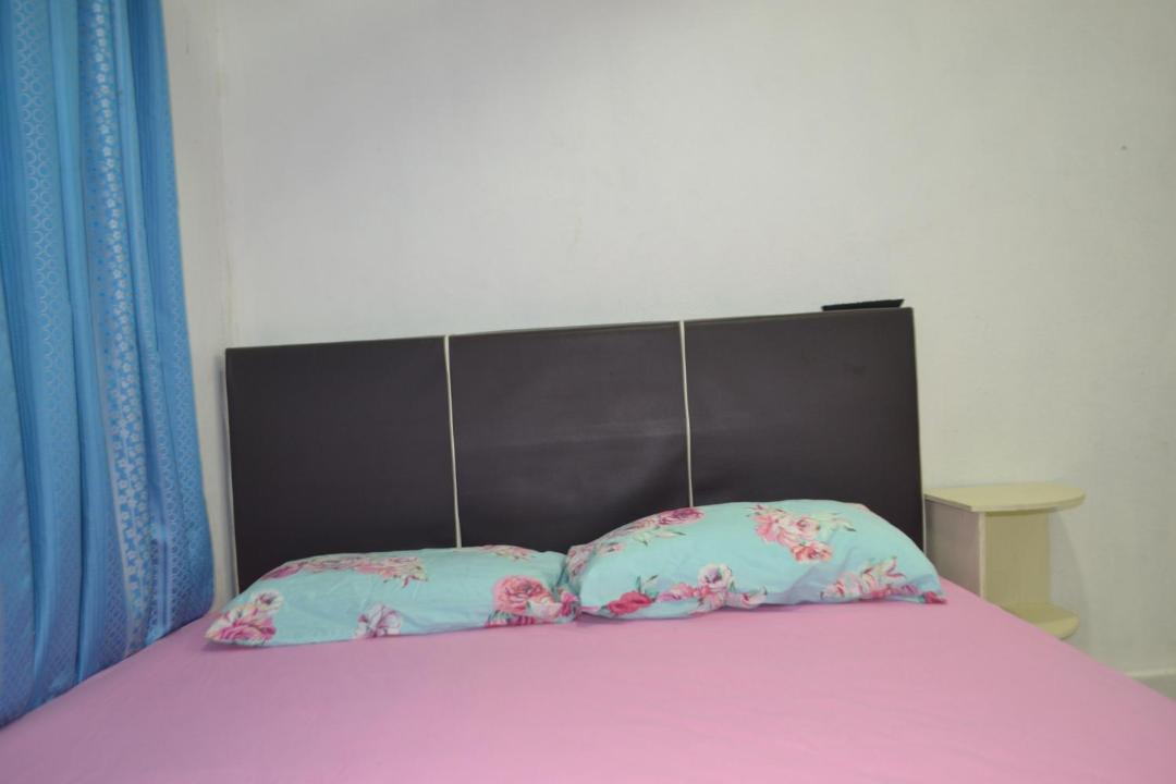 Photo of Bedroom in Kampung Batu Maung