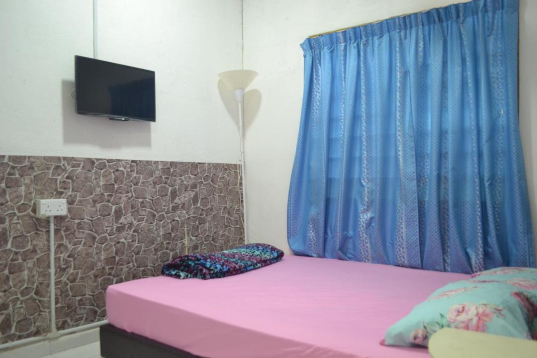 Photo of Bedroom in Kampung Batu Maung