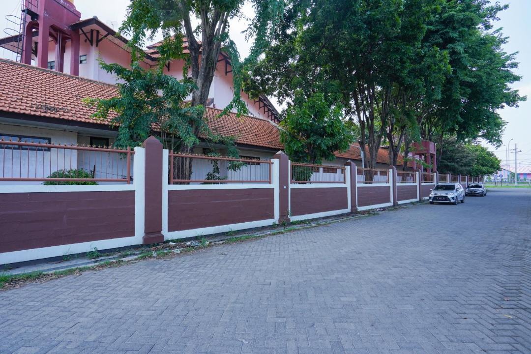 Photo of Buildings in Waru