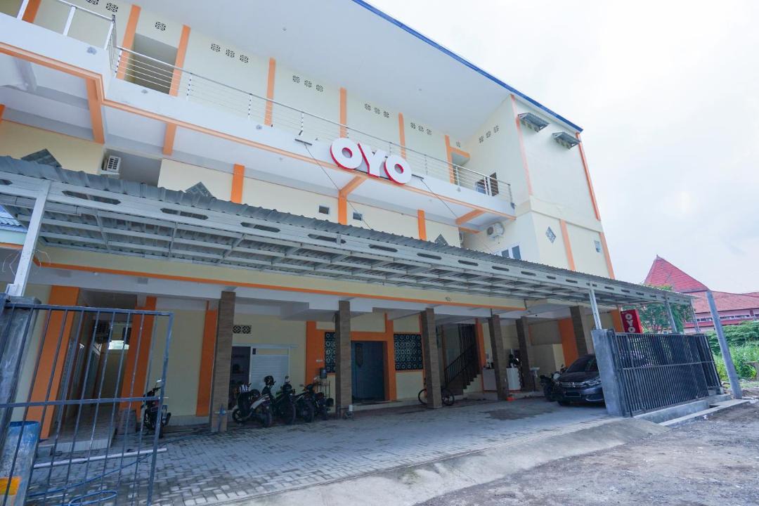 Photo of Buildings in Waru