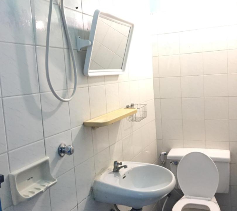Photo of Bathroom in Wat Bowon Niwet
