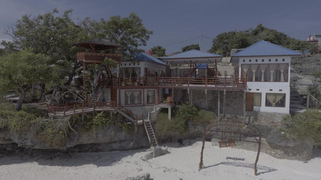 Photo of Buildings in Bira